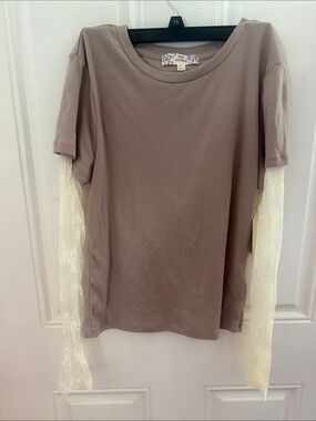 Pink Republic Taupe Short Sleeve Tee with Cream Lace Sleeves